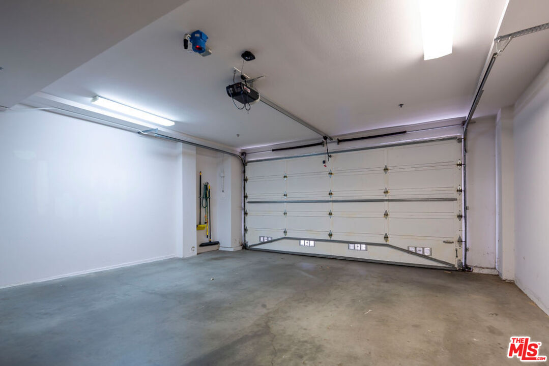 5400 Playa Vista Dr Unit: 2