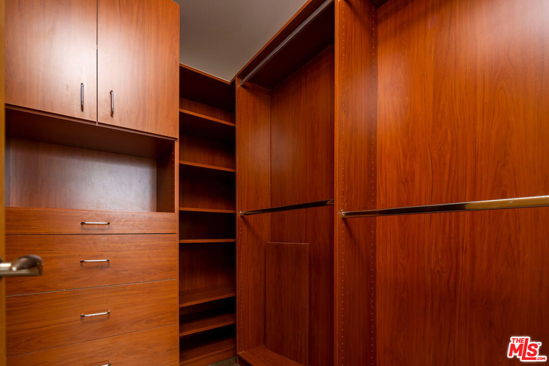 5400 Playa Vista Dr Unit: 2