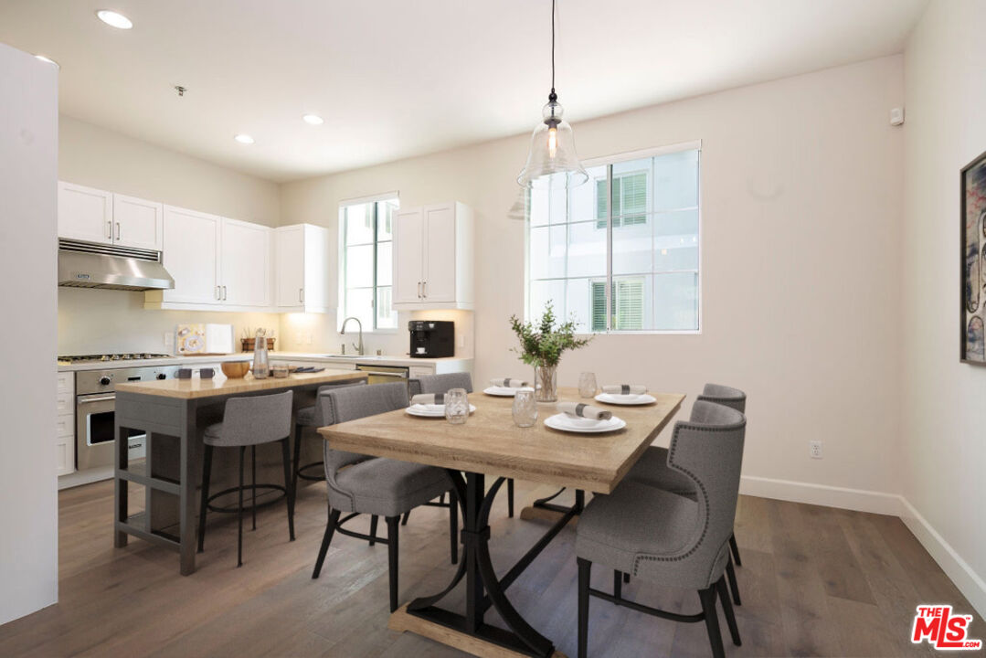 5400 Playa Vista Dr Unit: 2