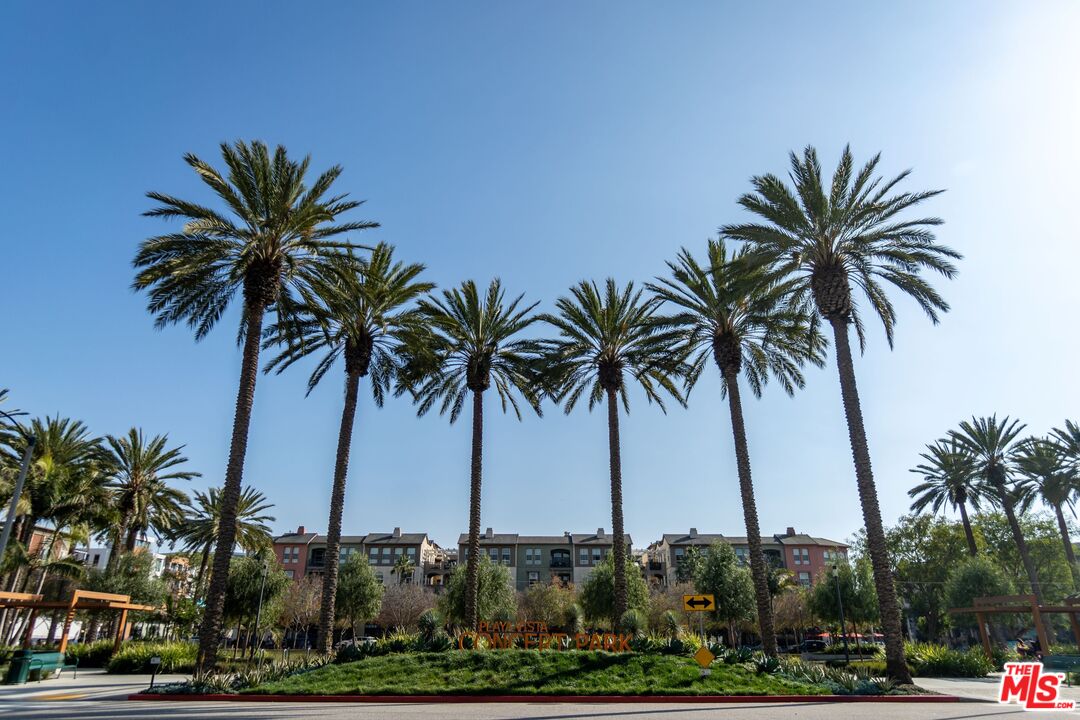 5400 Playa Vista Dr Unit: 2