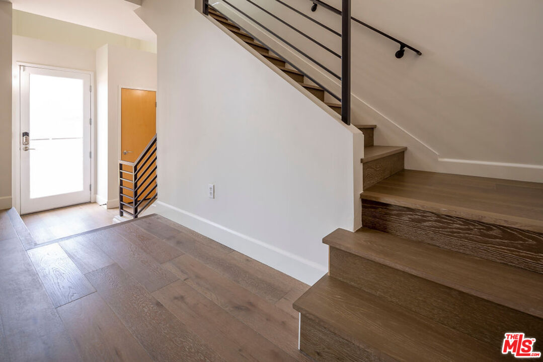 5400 Playa Vista Dr Unit: 2