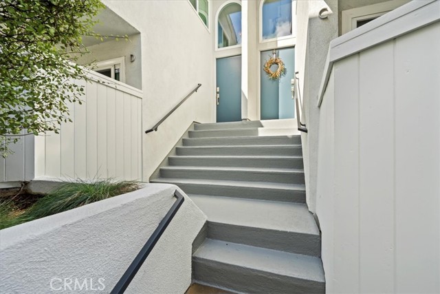 1107 Loma DR Unit: D