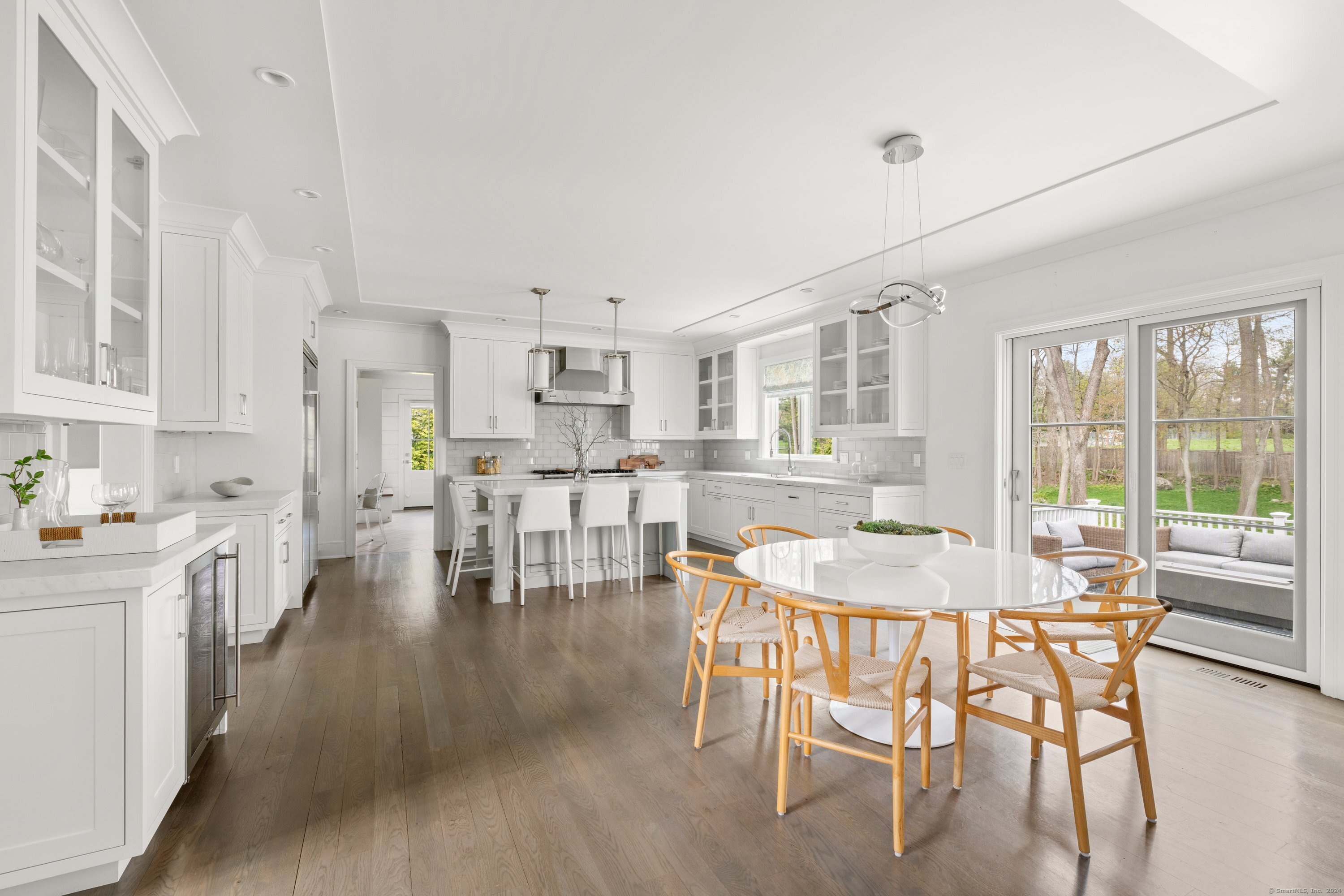 6 Burr Farms Road