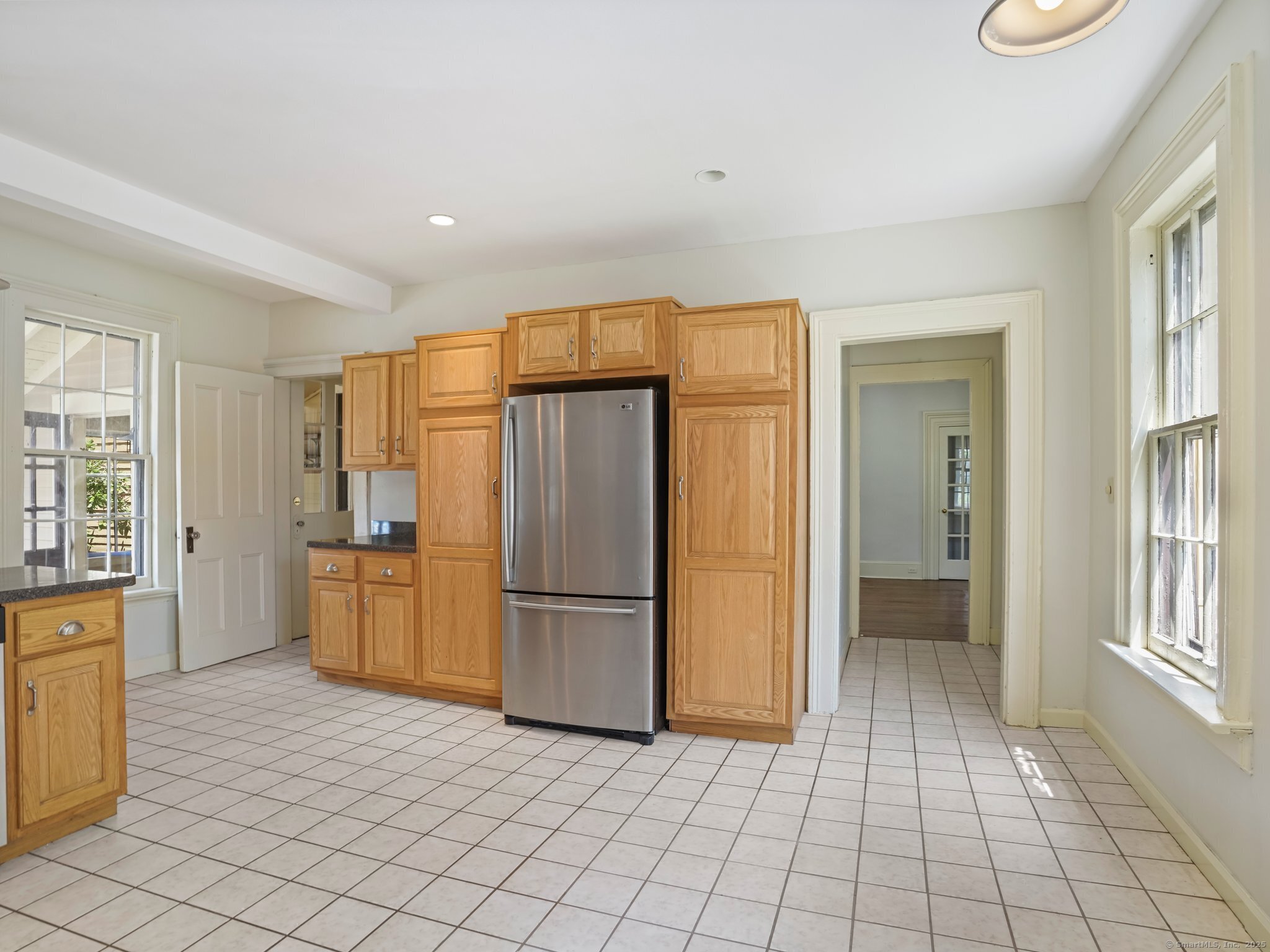 87 Ellsworth Street 87