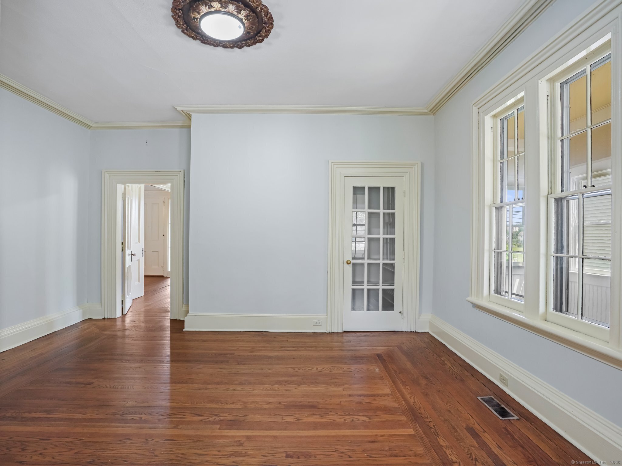 87 Ellsworth Street 87