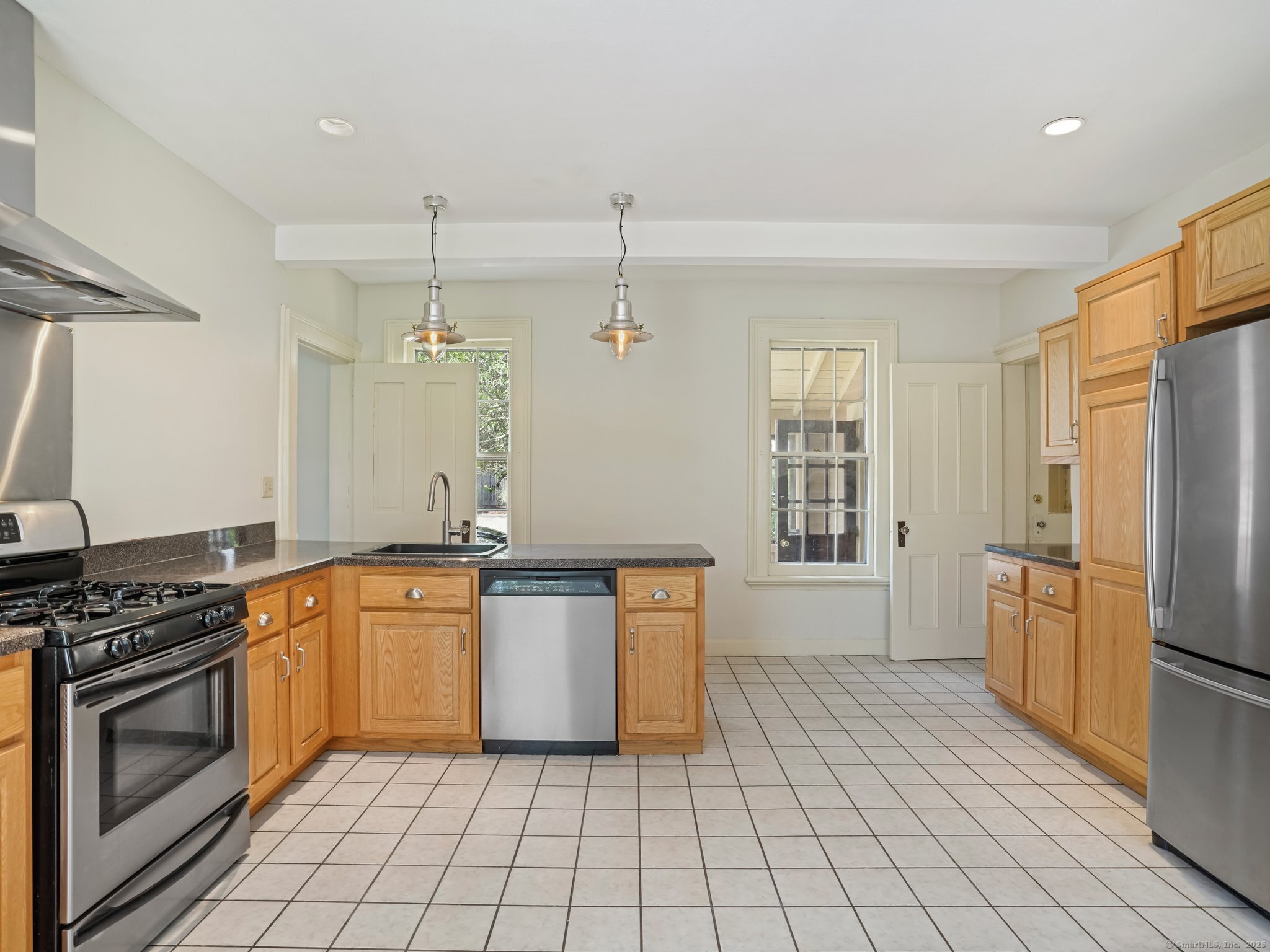 87 Ellsworth Street 87
