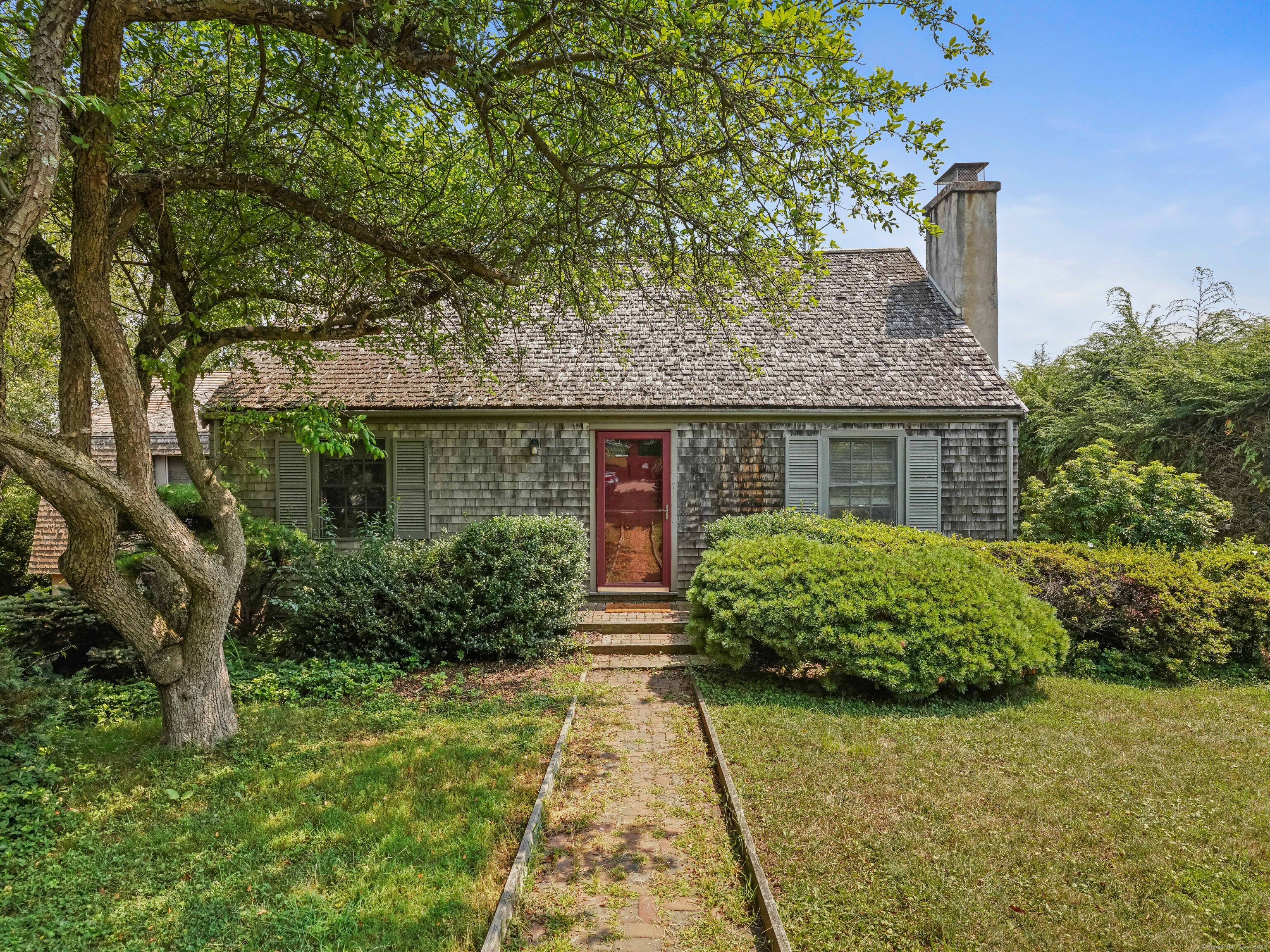 7 Buena Vista Drive