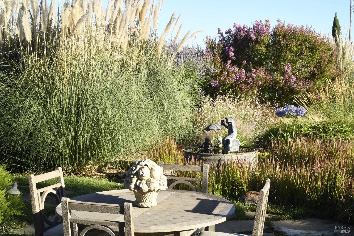 1480 S Whitehall Lane