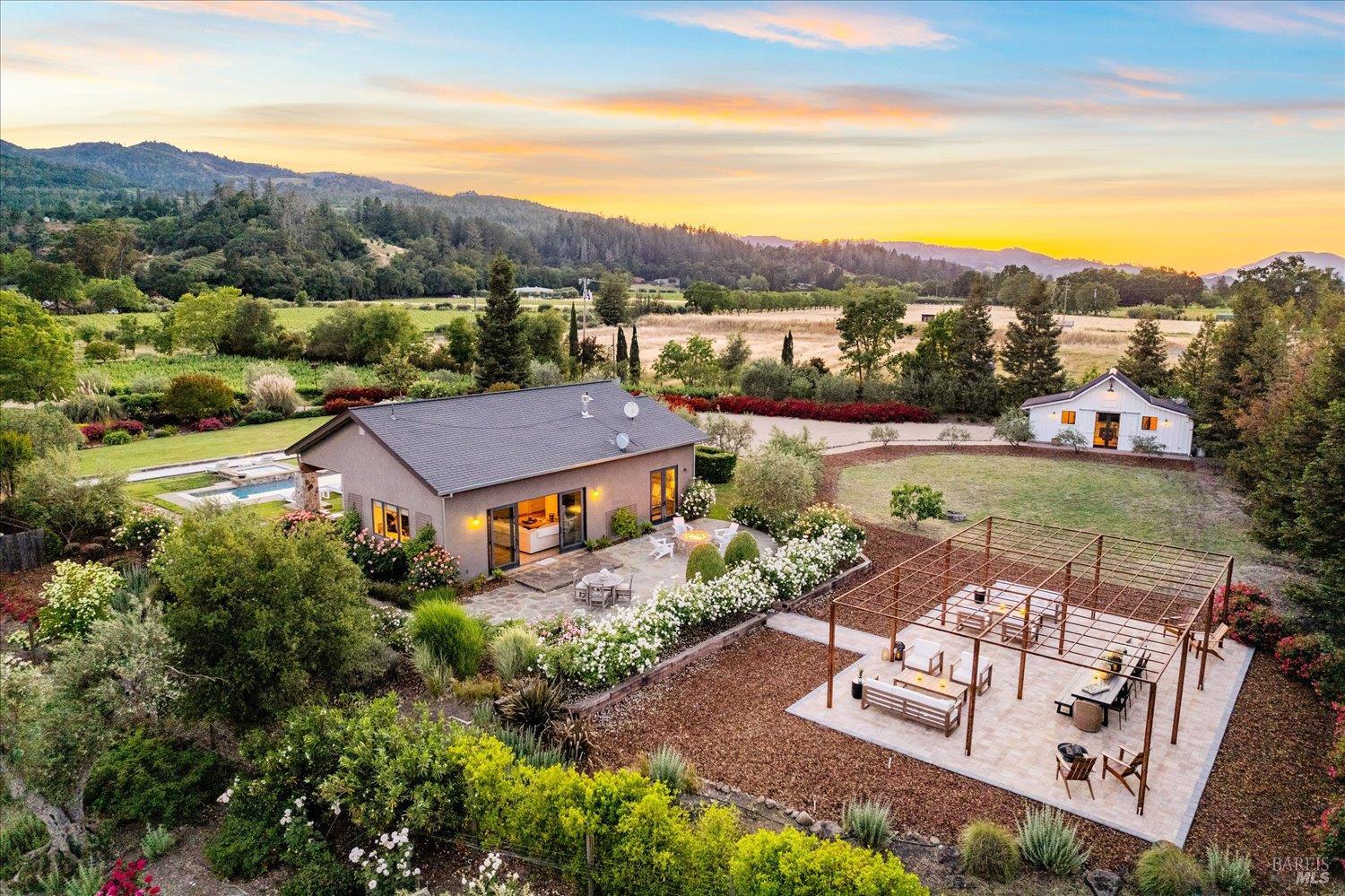 1480 S Whitehall Lane