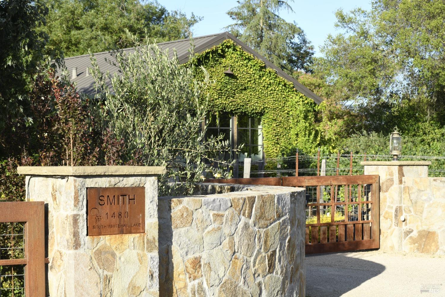 1480 S Whitehall Lane