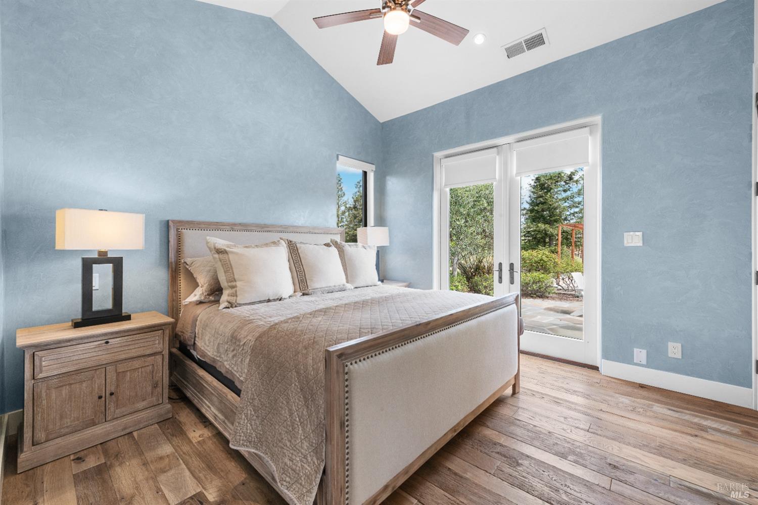 1480 S Whitehall Lane