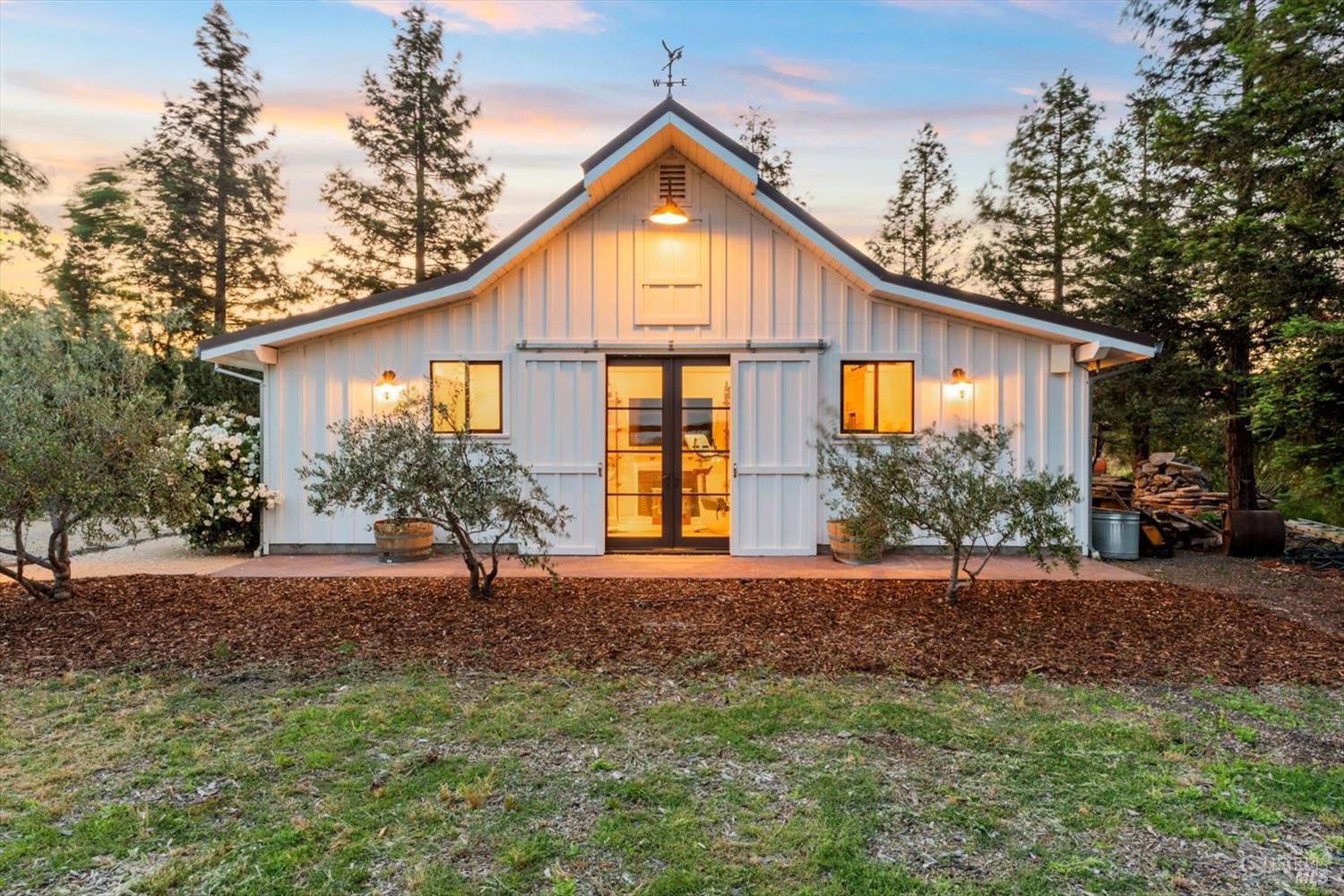 1480 S Whitehall Lane