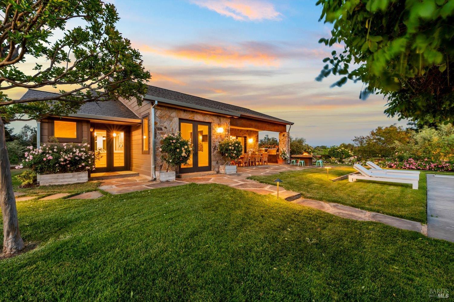 1480 S Whitehall Lane