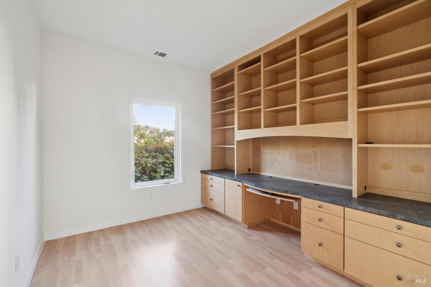 6 Jasmine St