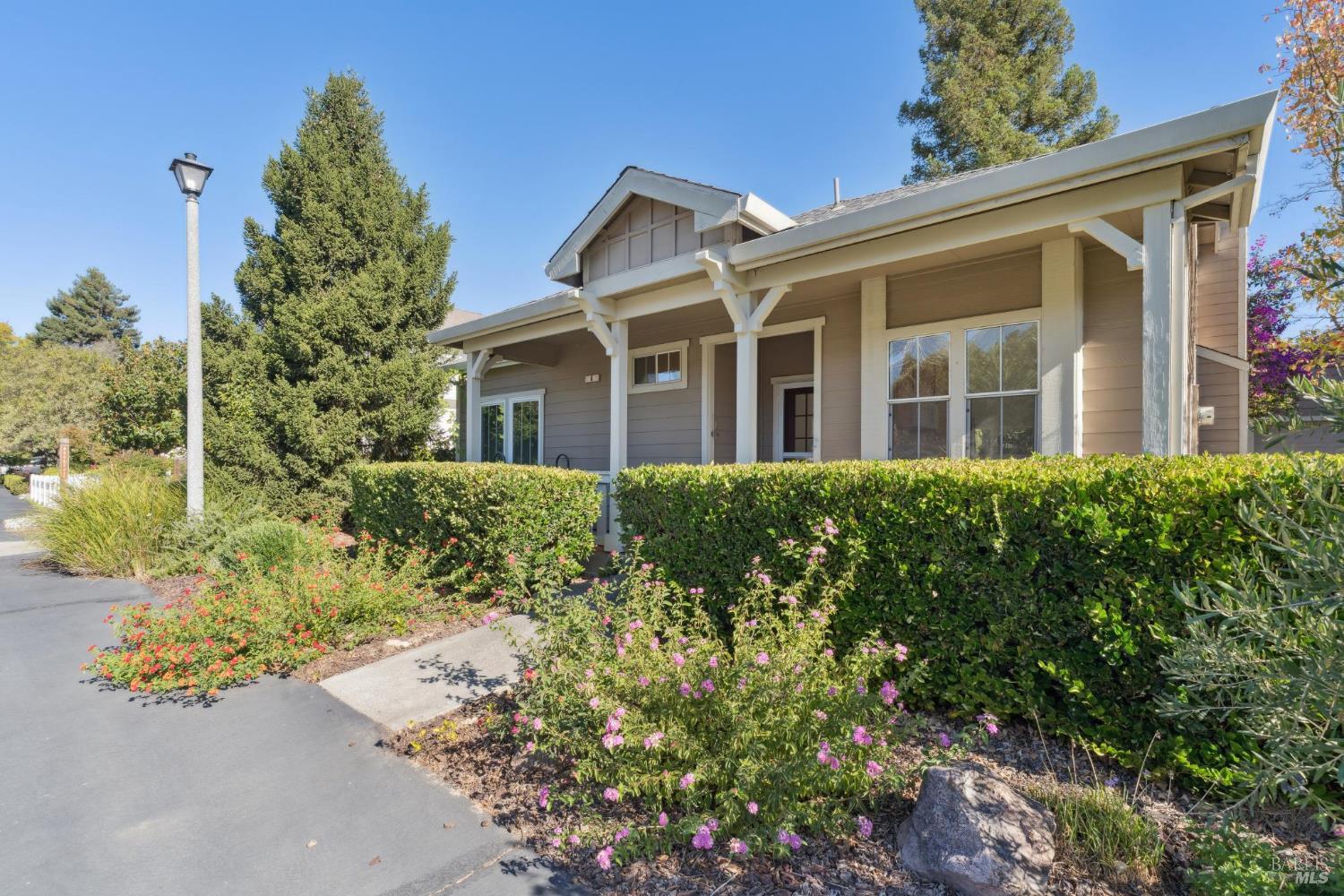 6 Jasmine St