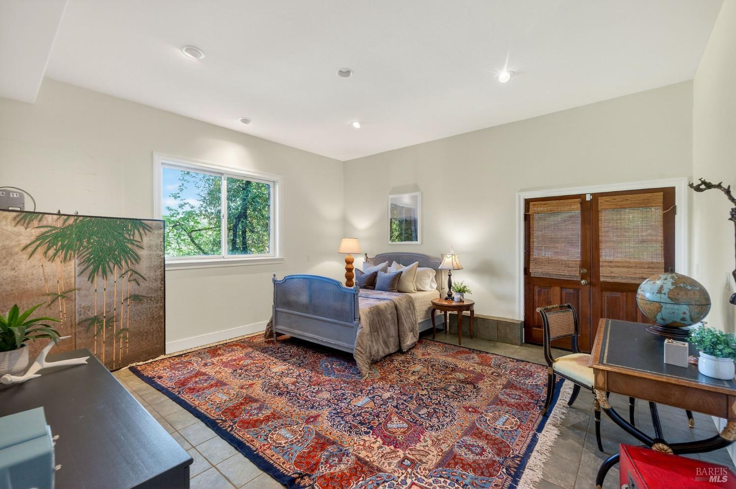 3425 Redwood Road