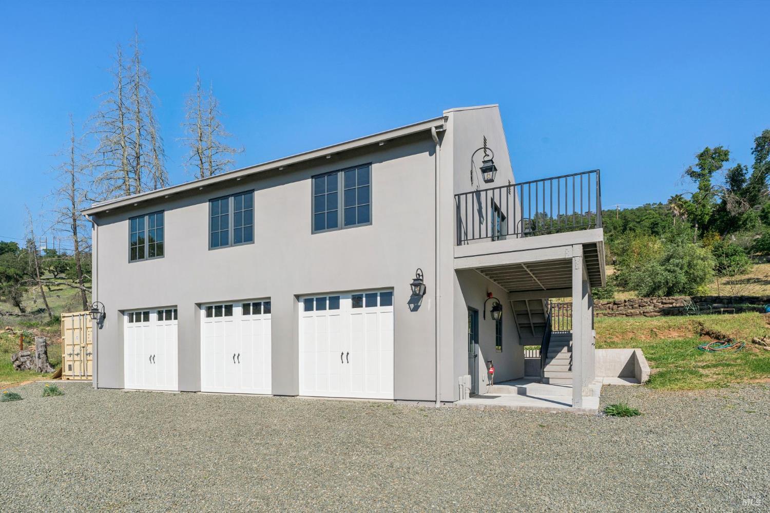 1044 Deer Park Road