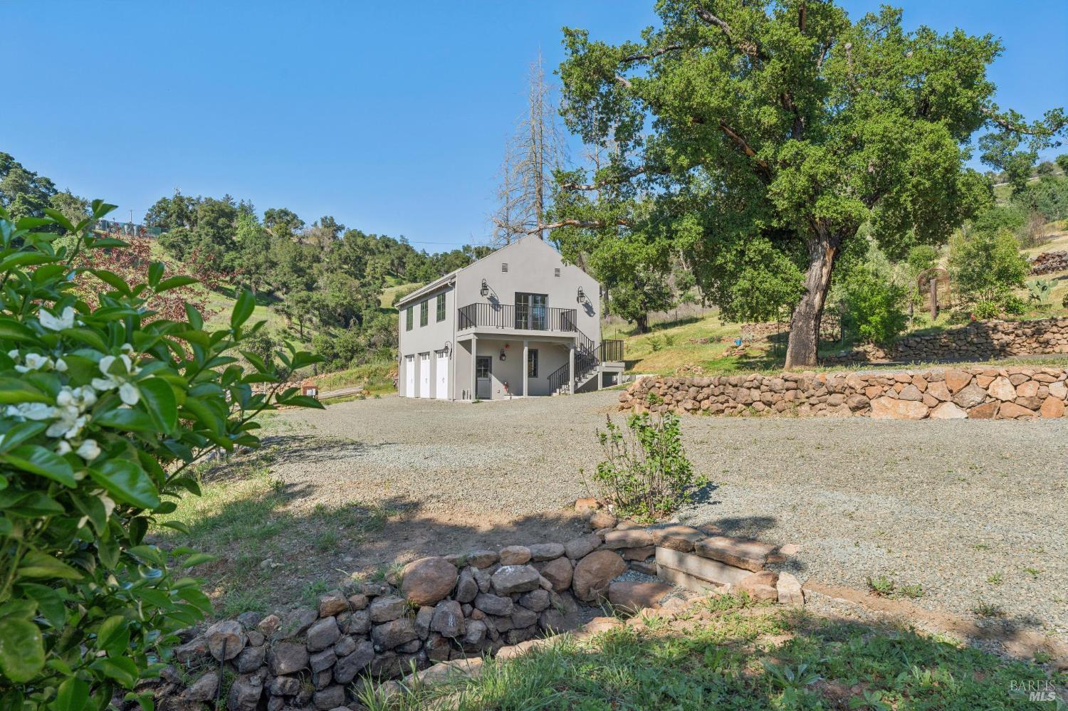 1044 Deer Park Road