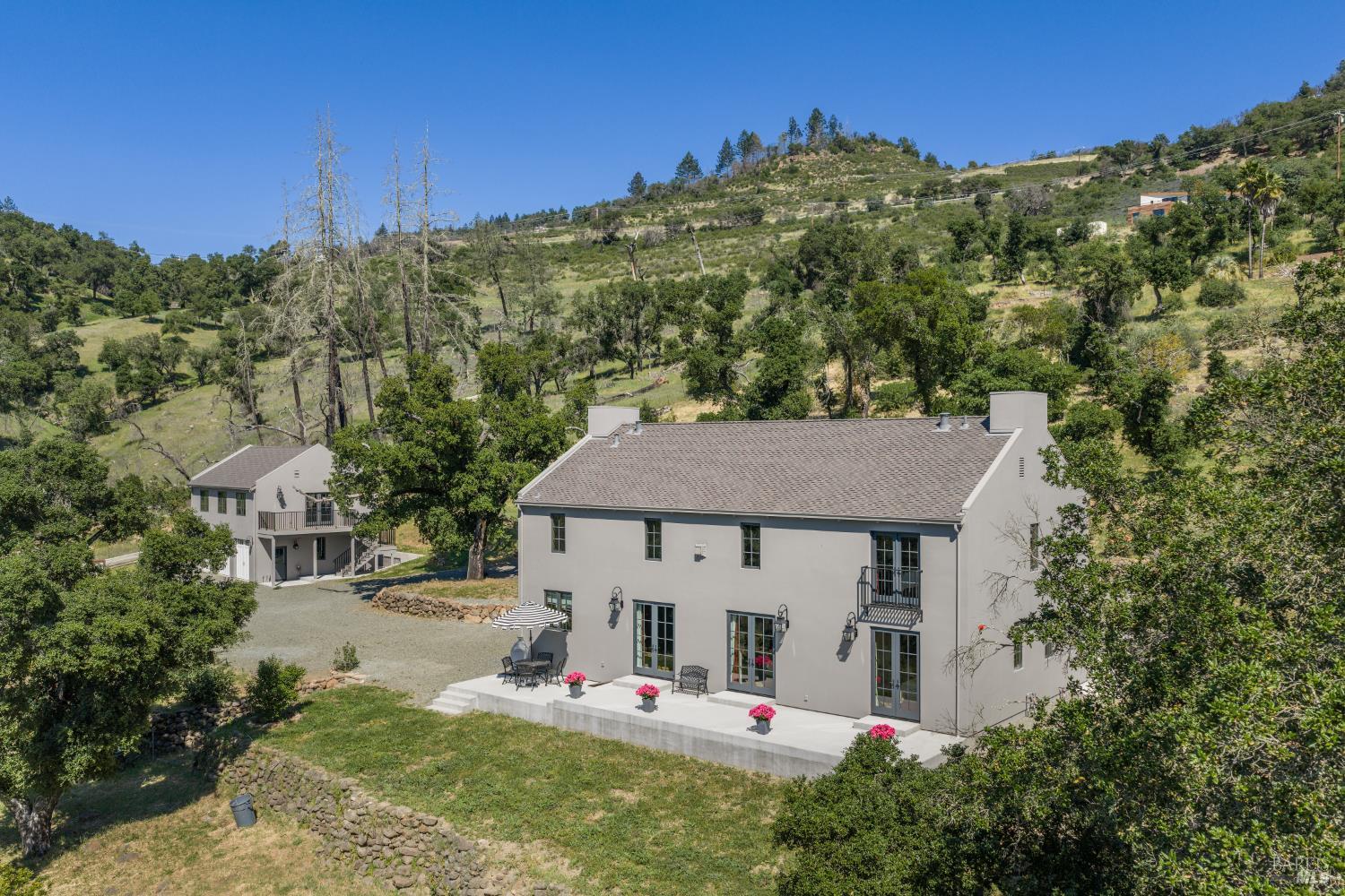 1044 Deer Park Road