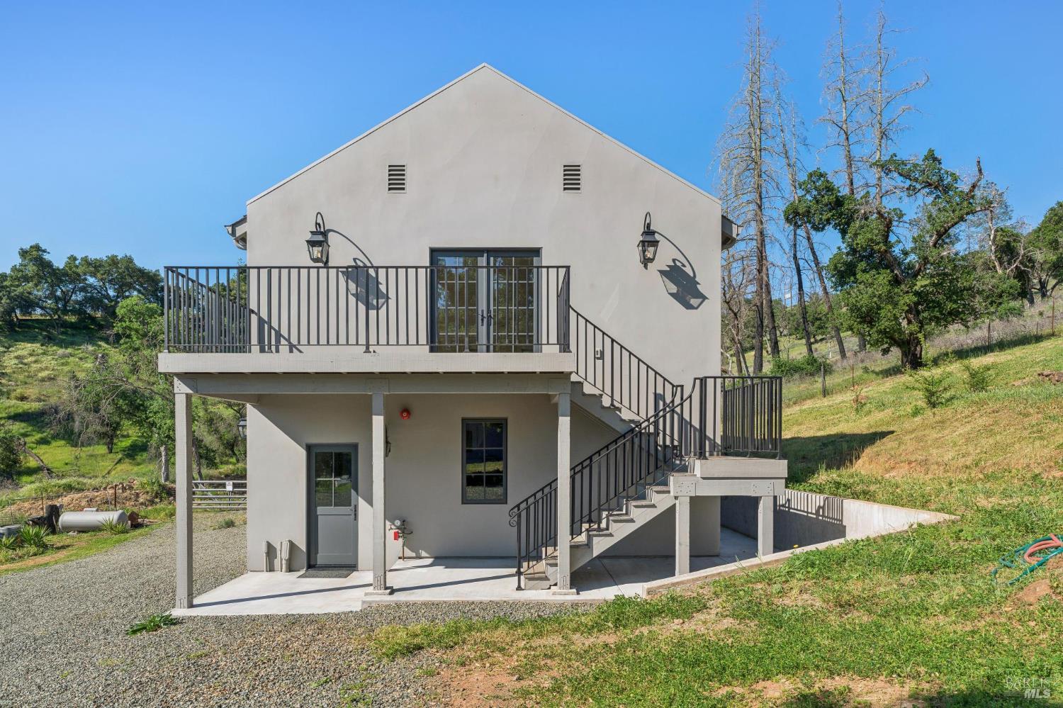 1044 Deer Park Road
