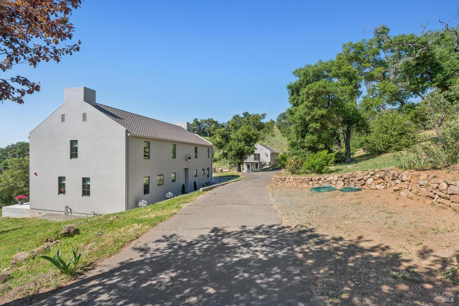 1044 Deer Park Road