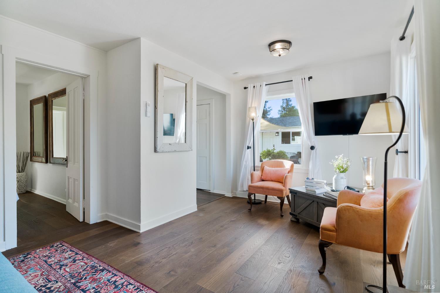 1171 Mountain View Avenue