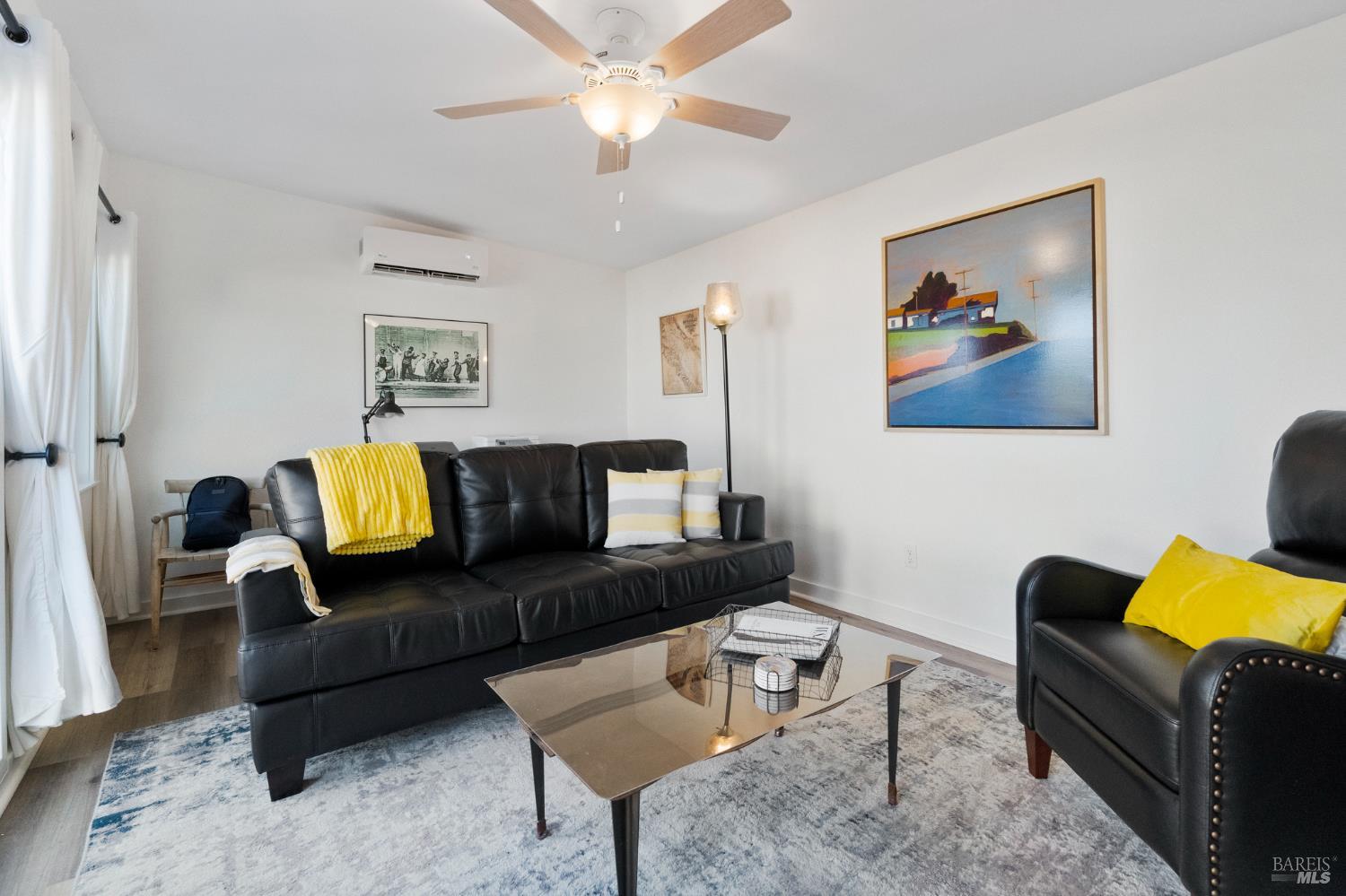 1171 Mountain View Avenue