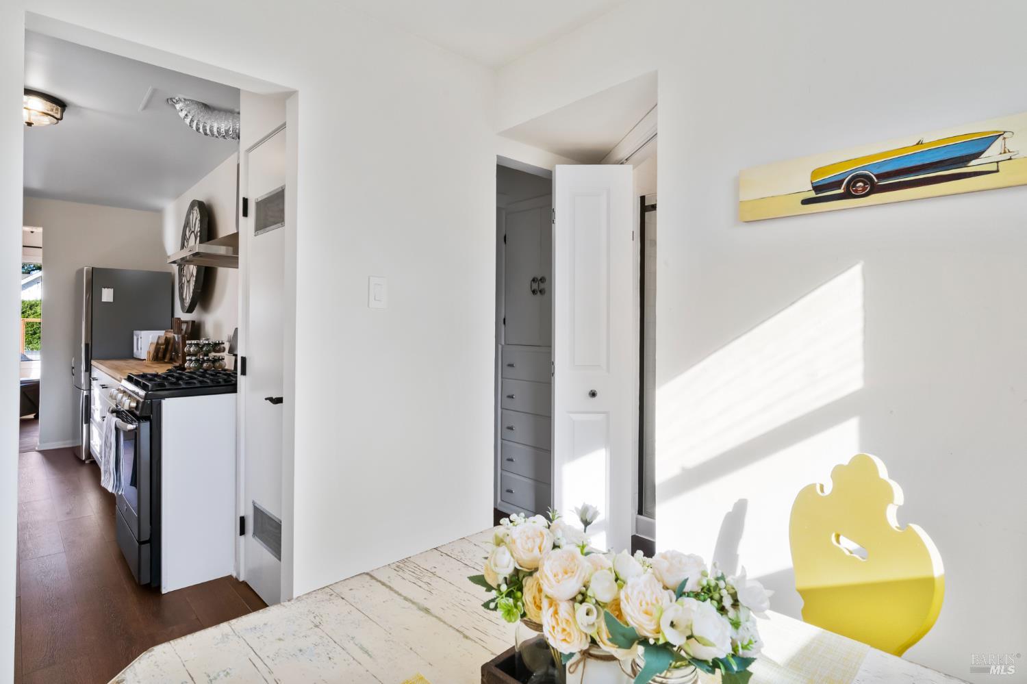 1171 Mountain View Avenue