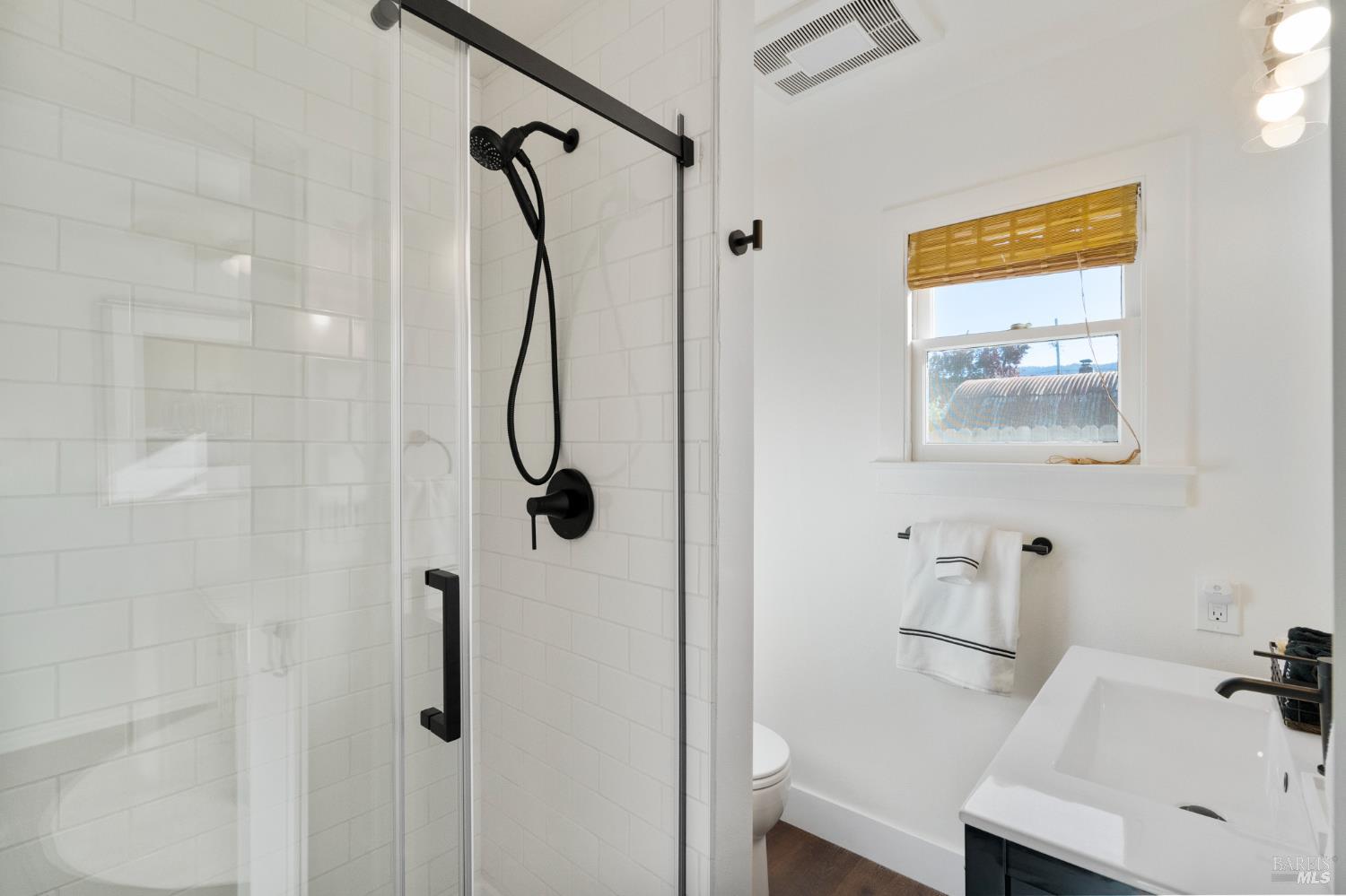 1171 Mountain View Avenue