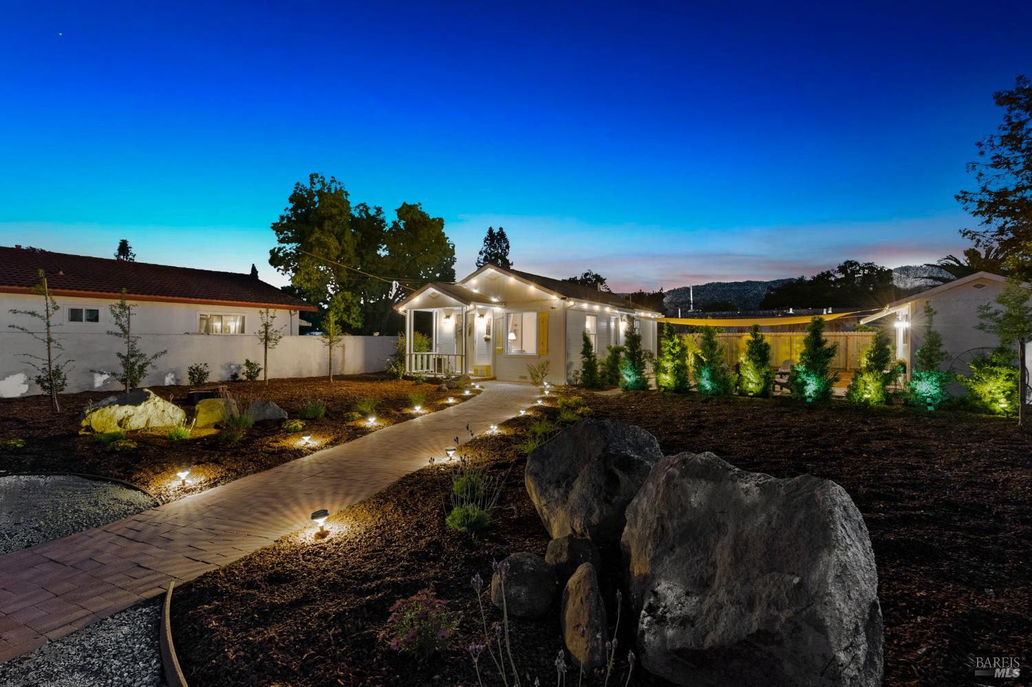 1171 Mountain View Avenue