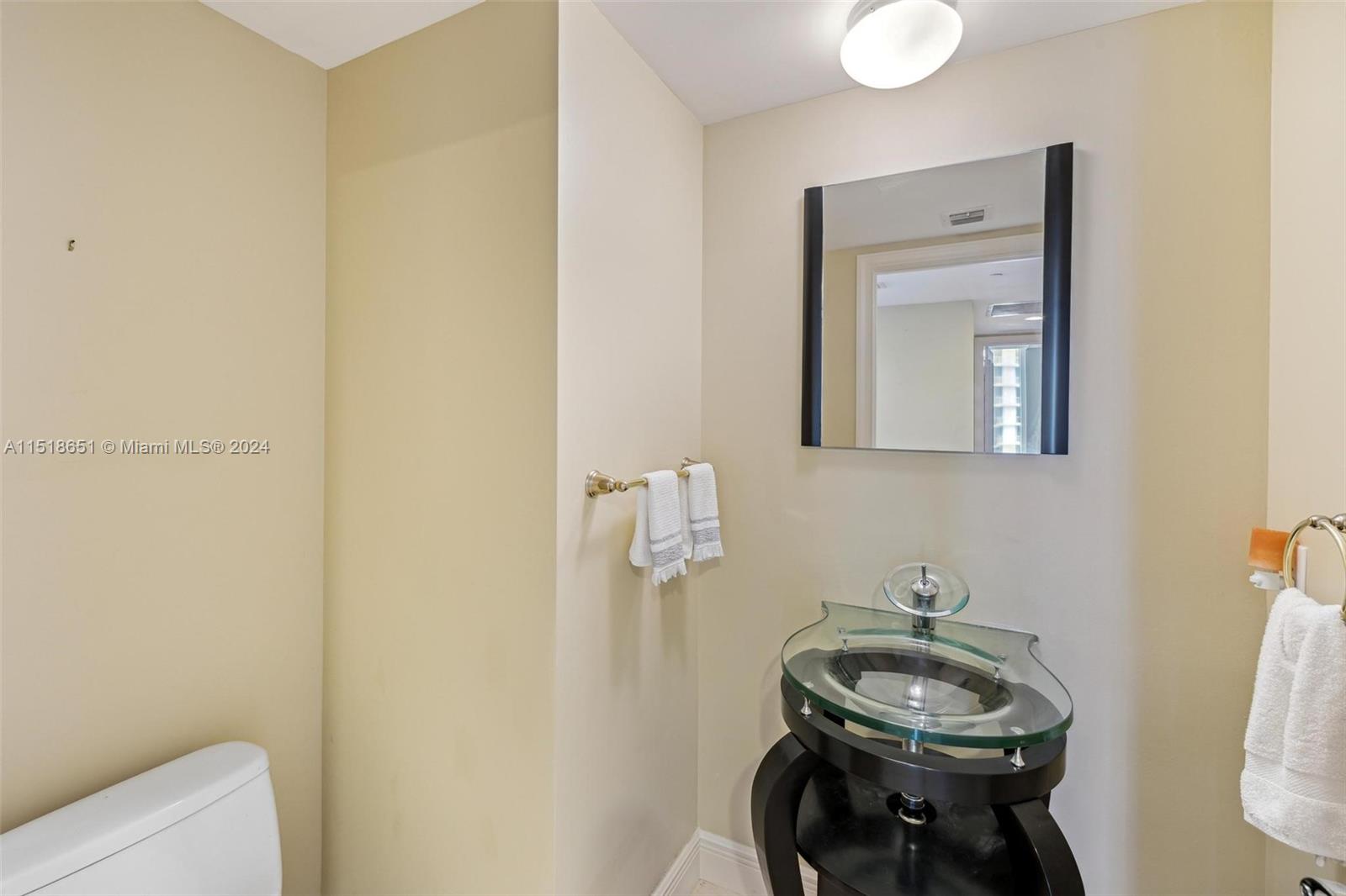1800 S Ocean Dr # 2201