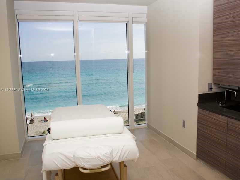1800 S Ocean Dr # 2201