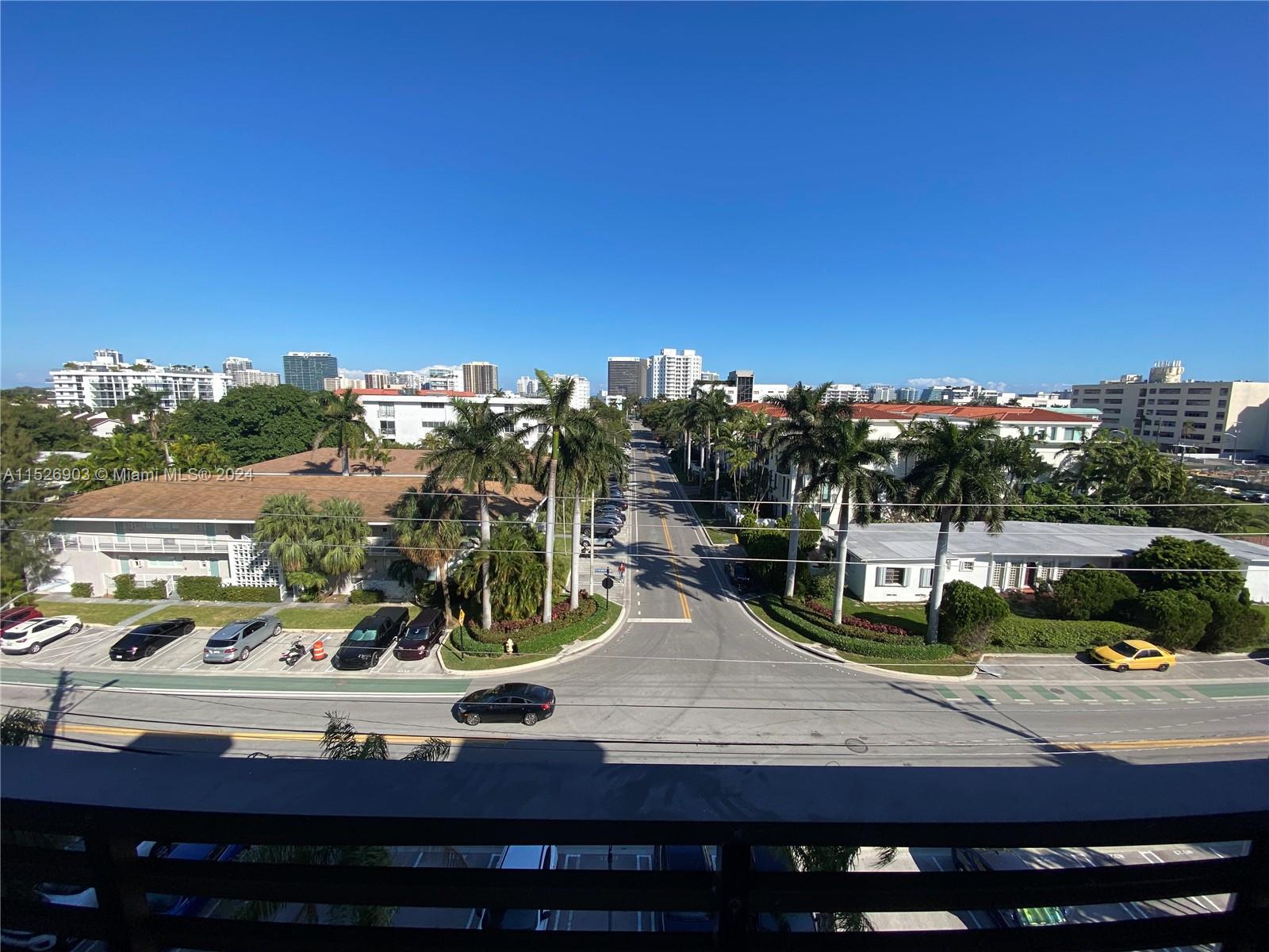9800 W Bay Harbor Dr # 608