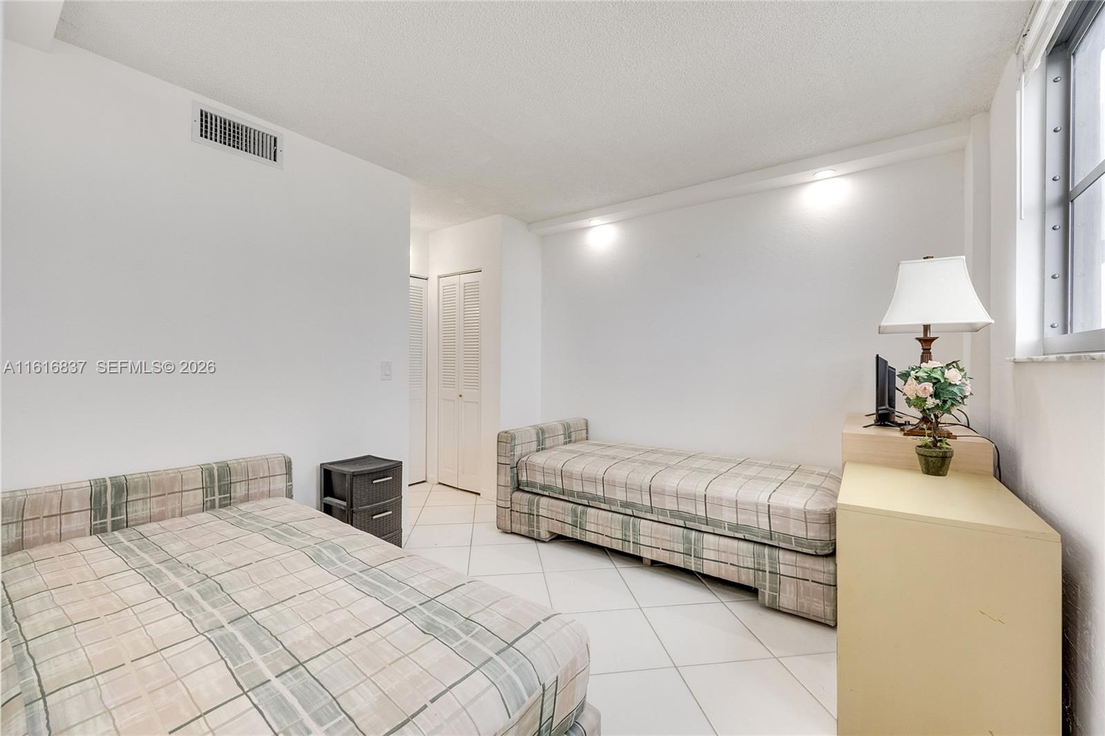9273 Collins Ave # 507