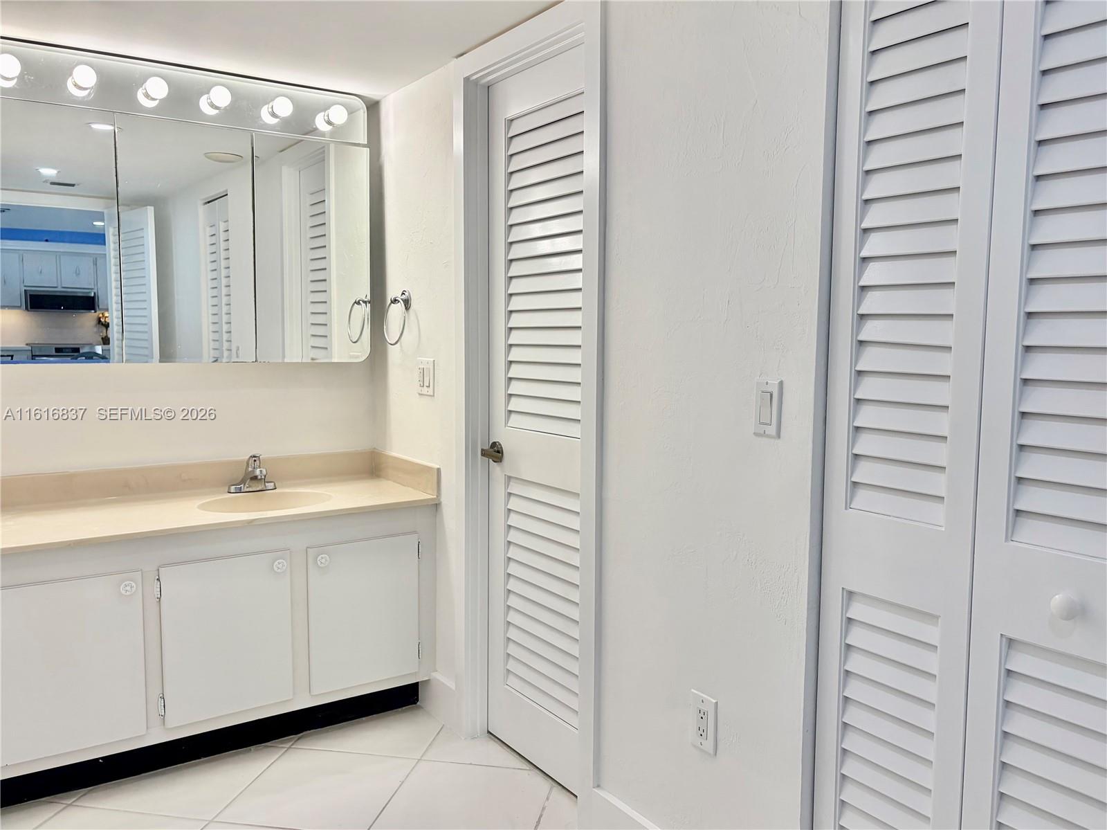9273 Collins Ave # 507