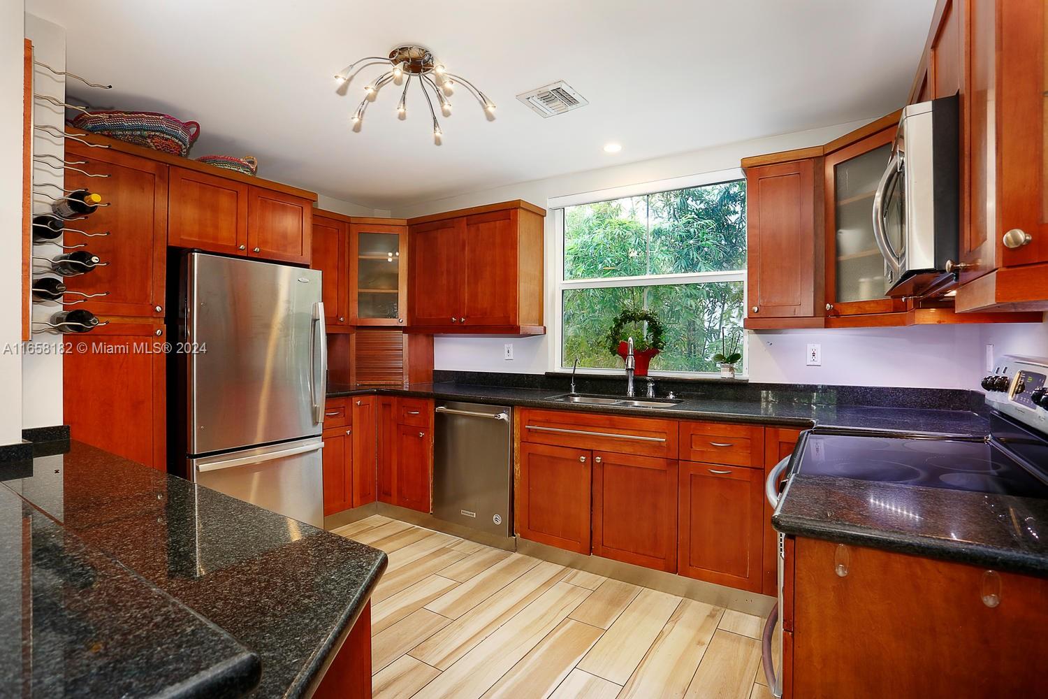 325 Meridian Ave # 8
