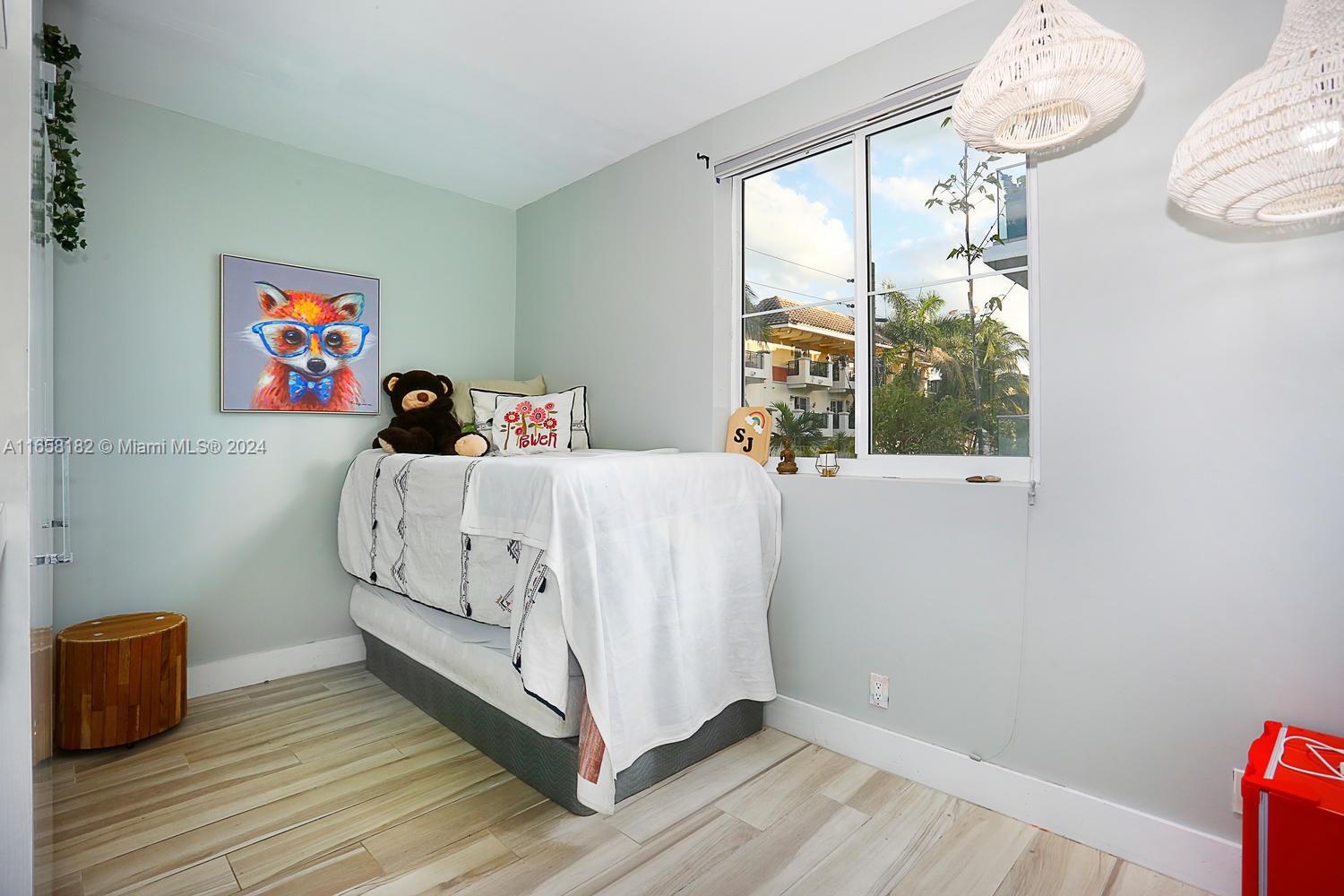 325 Meridian Ave # 8