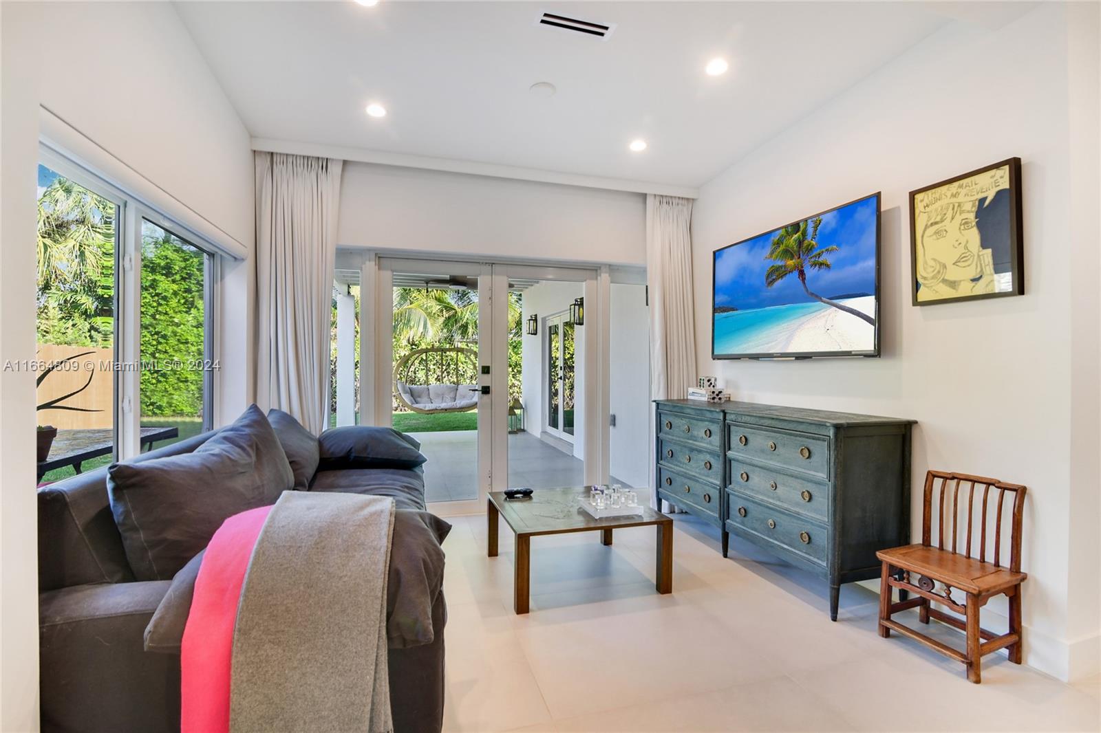 9481 Bay Dr