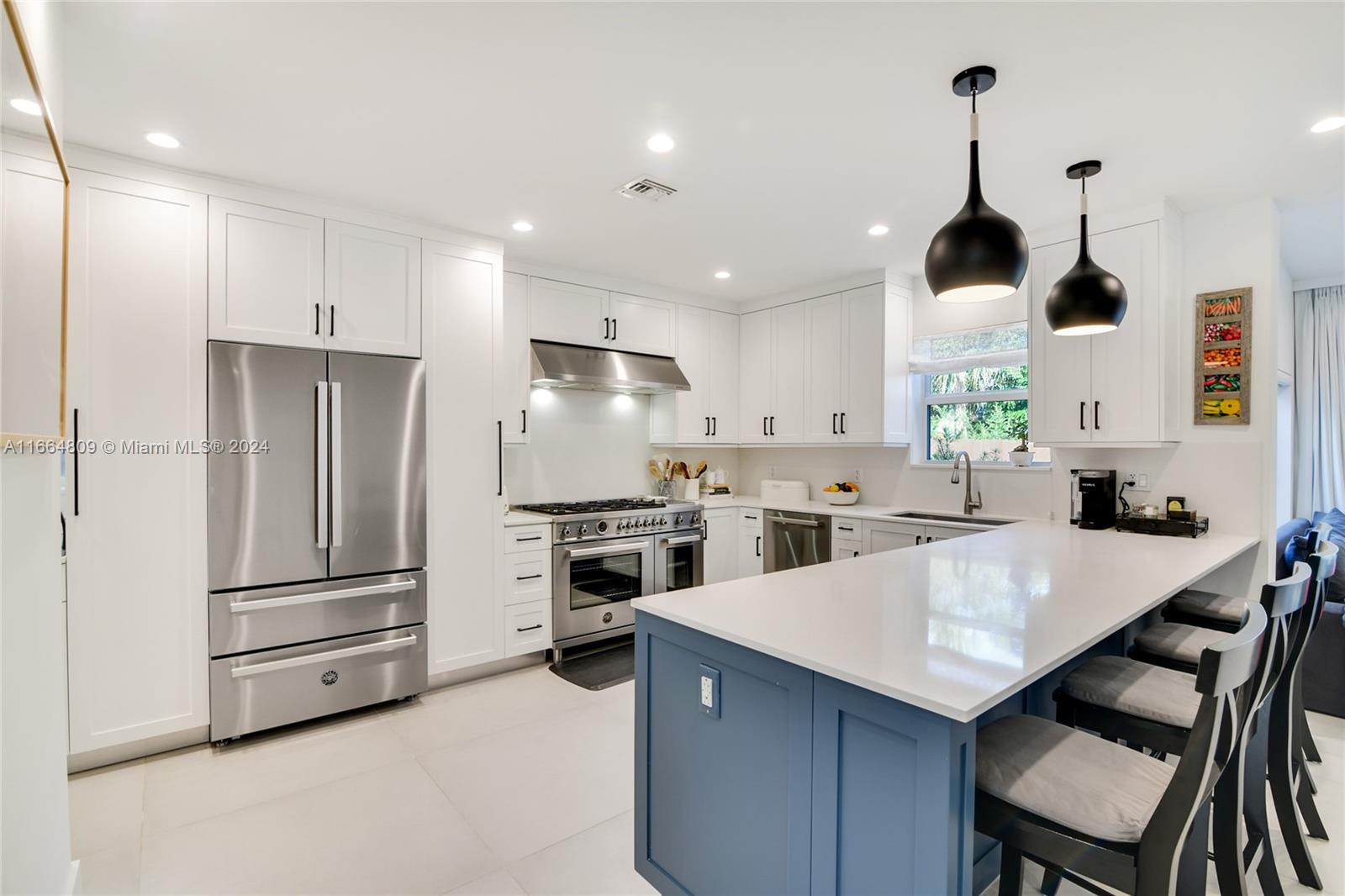 9481 Bay Dr