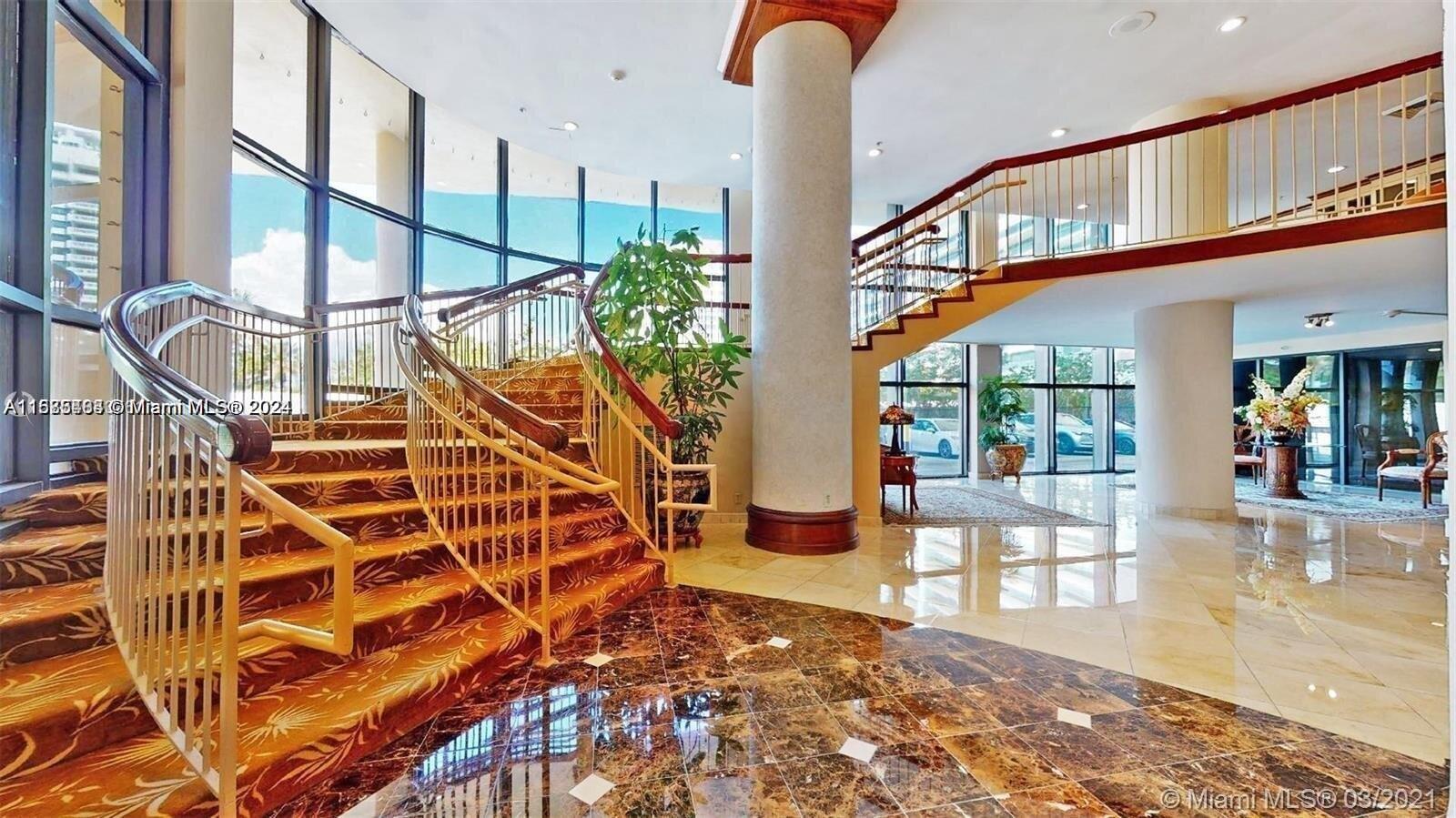 10185 Collins Ave # 906