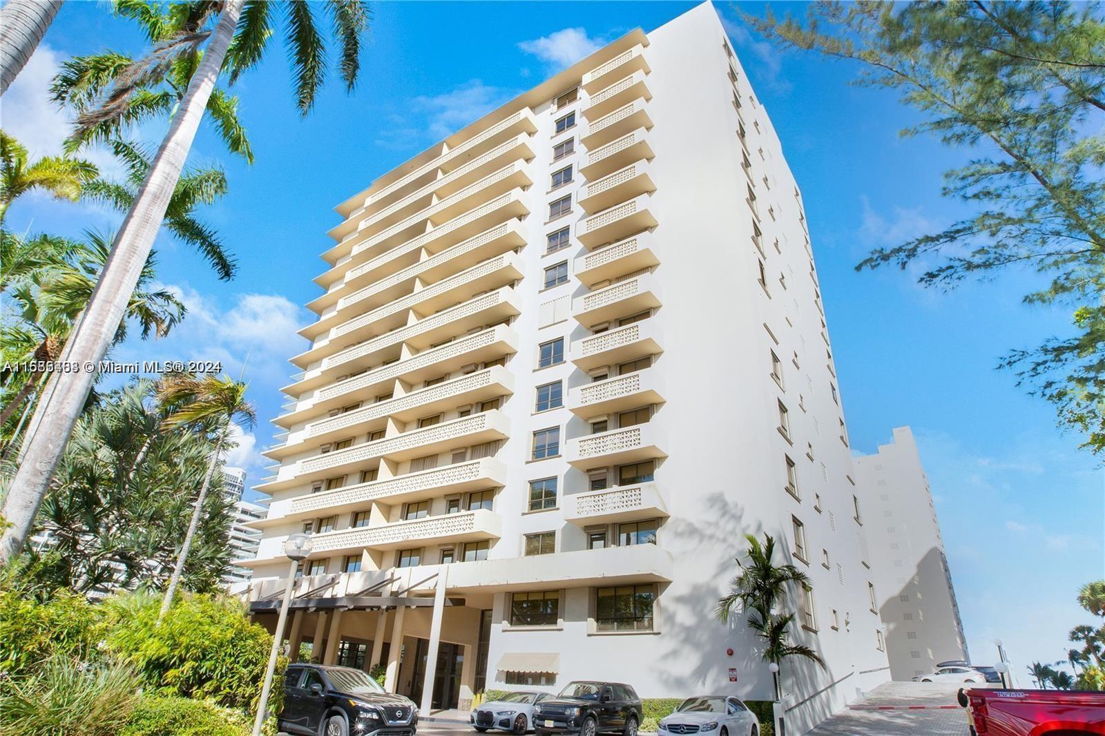 10185 Collins Ave # 906