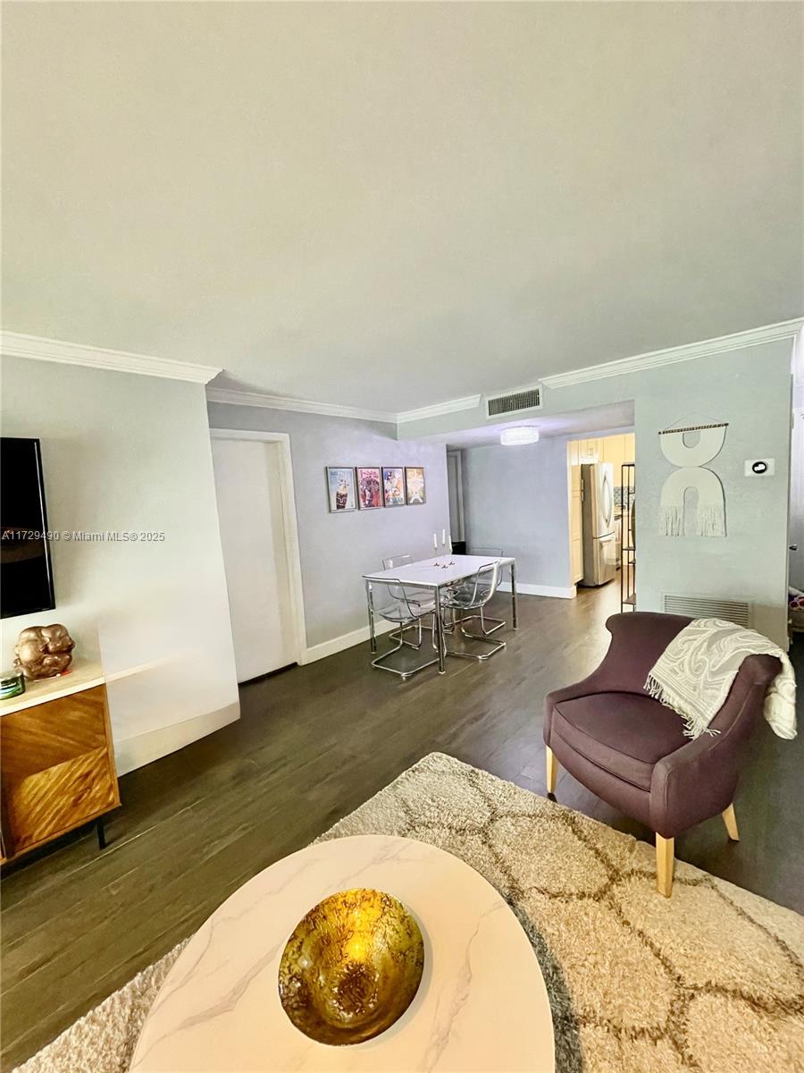 3601 NE 170th St # 608