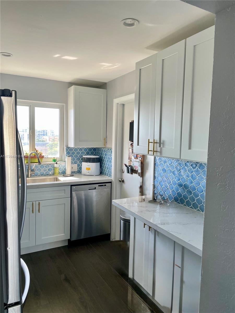 3601 NE 170th St # 608