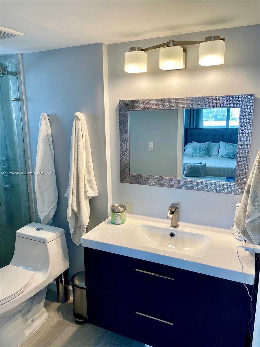 3601 NE 170th St # 608