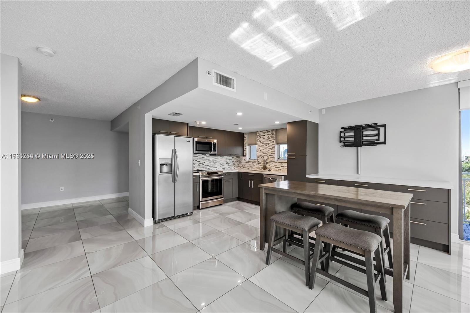 16590 NE 26th Ave # 502