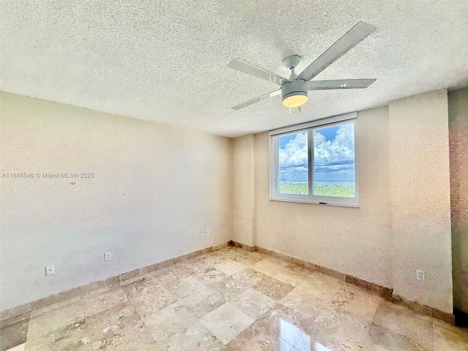 6422 Collins Ave # 1403