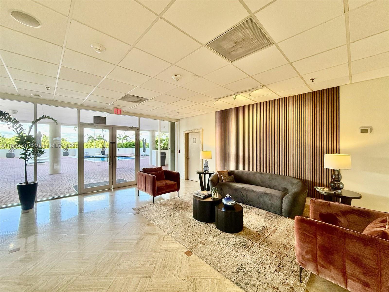 6422 Collins Ave # 1403