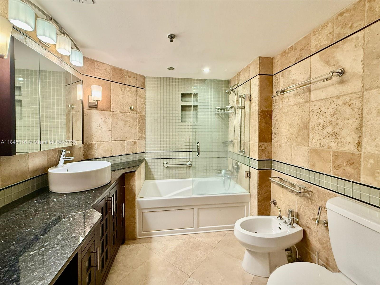 6422 Collins Ave # 1403