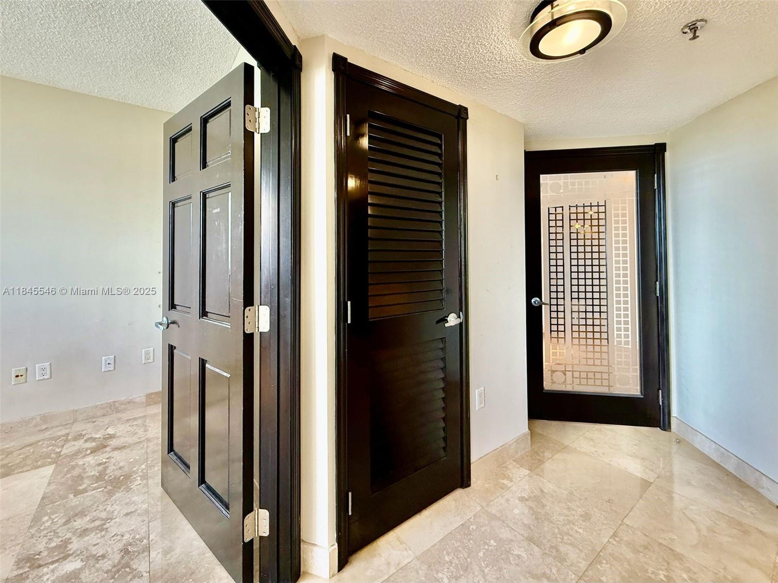 6422 Collins Ave # 1403