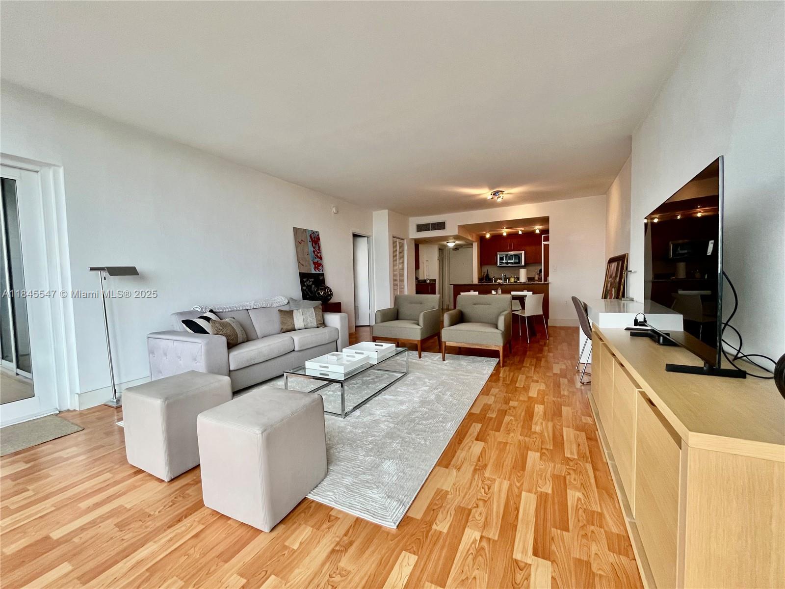 10275 Collins Ave # 716